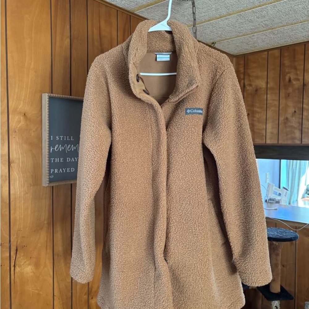 Columbia Women's Tan Teddy Jacket - Picture 2 of 5
